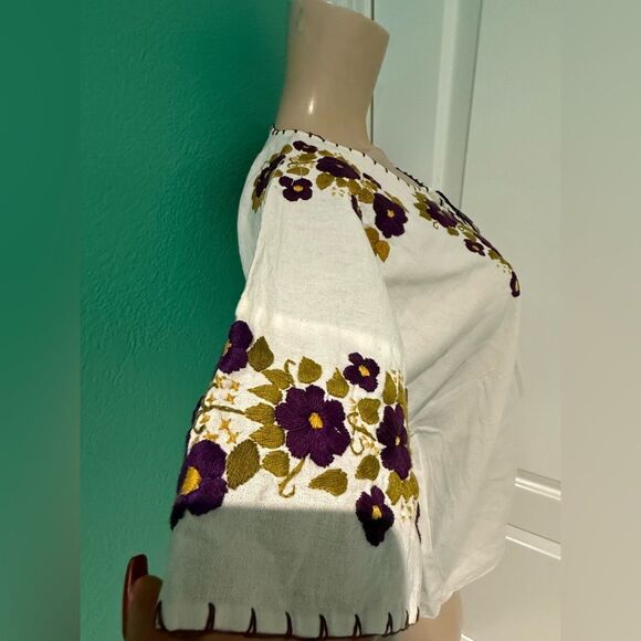 Embroidered White and Purple Women's Top - Picture 6 of 9